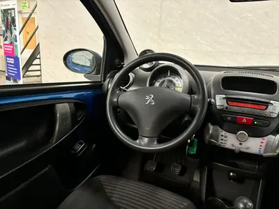 Peugeot 107 - Thumbnail 14