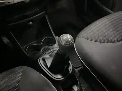 Peugeot 107 - Thumbnail 17