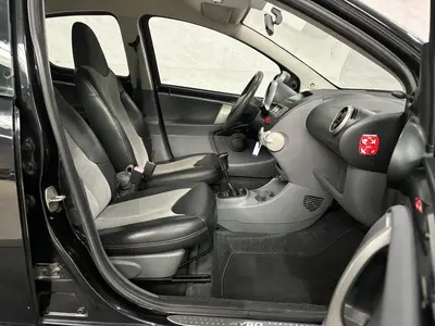 Toyota Aygo - Thumbnail 11