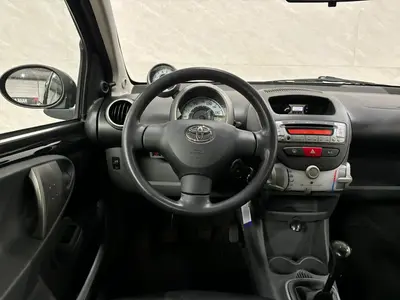 Toyota Aygo - Thumbnail 15