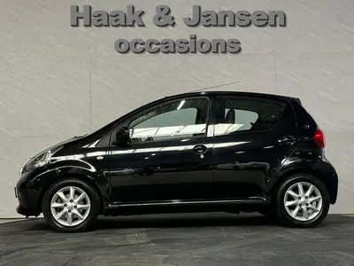 Toyota Aygo - Thumbnail 9