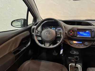 Toyota Yaris - Thumbnail 13