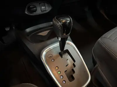 Toyota Yaris - Thumbnail 17