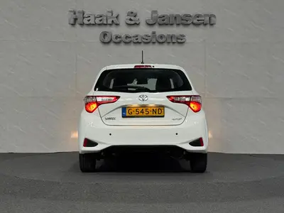 Toyota Yaris - Thumbnail 6