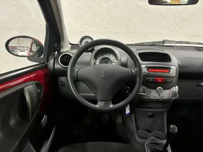 Peugeot 107 - Thumbnail 15