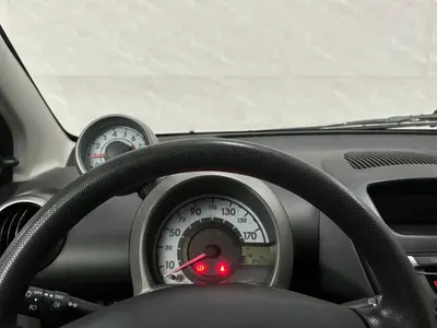 Peugeot 107 - Thumbnail 22