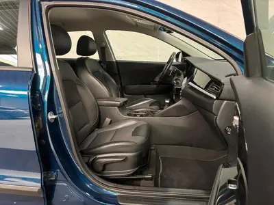 Kia Niro - Thumbnail 11