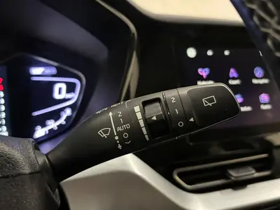 Kia Niro - Thumbnail 25