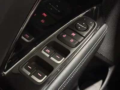 Kia Niro - Thumbnail 26