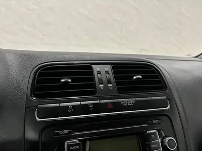 Volkswagen Polo - Thumbnail 16