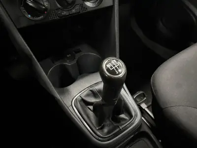 Volkswagen Polo - Thumbnail 19