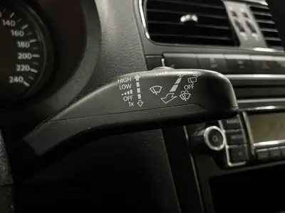 Volkswagen Polo - Thumbnail 20