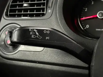 Volkswagen Polo - Thumbnail 21