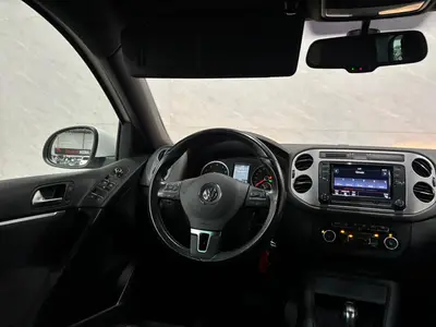 Volkswagen Tiguan - Thumbnail 14
