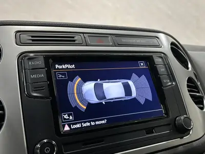 Volkswagen Tiguan - Thumbnail 17