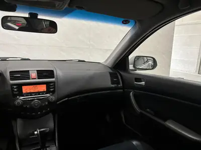 Honda Accord - Thumbnail 13