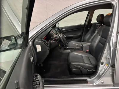 Honda Accord - Thumbnail 10