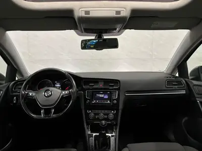 Volkswagen Golf - Thumbnail 13