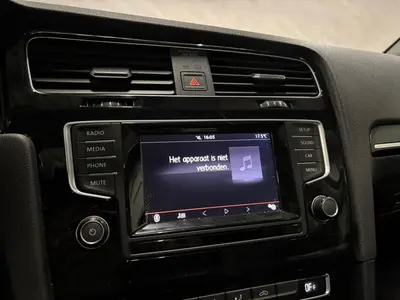 Volkswagen Golf - Thumbnail 17