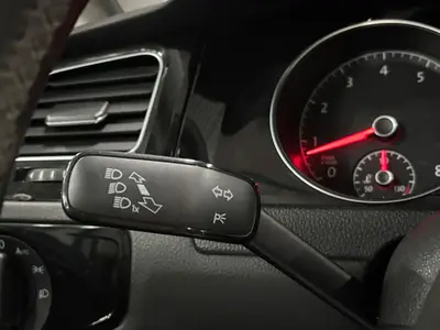 Volkswagen Golf - Thumbnail 23