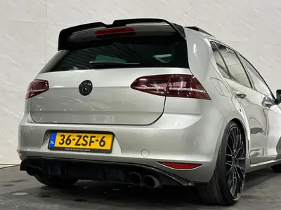 Volkswagen Golf - Thumbnail 28