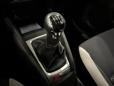 Nissan Micra - Thumbnail 20