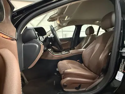 Mercedes-Benz E-Klasse - Thumbnail 15