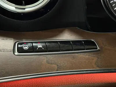 Mercedes-Benz E-Klasse - Thumbnail 31