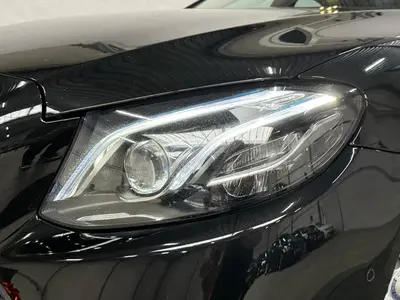 Mercedes-Benz E-Klasse - Thumbnail 37