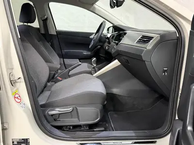 Volkswagen Polo - Thumbnail 10