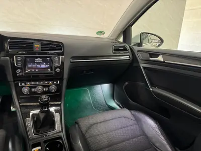 Volkswagen Golf - Thumbnail 15