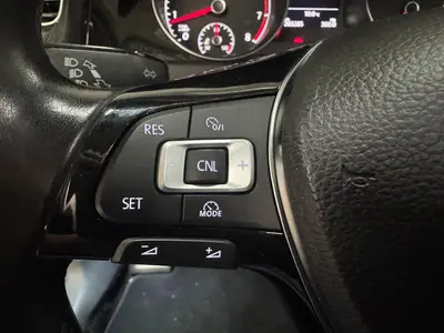 Volkswagen Golf - Thumbnail 23