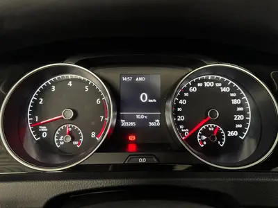 Volkswagen Golf - Thumbnail 29