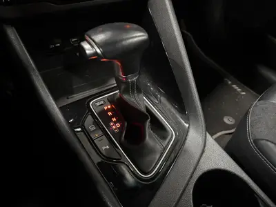 Kia Niro - Thumbnail 18