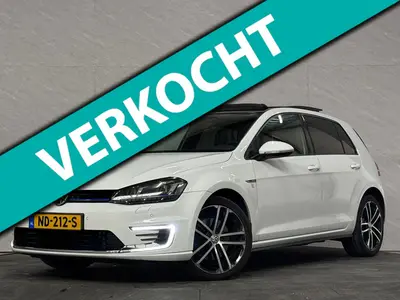 Volkswagen Golf - Thumbnail 1