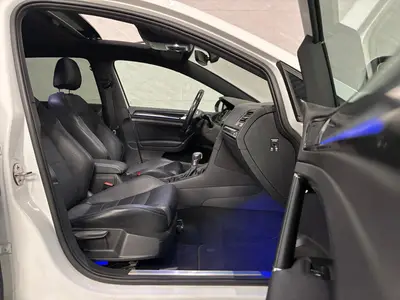 Volkswagen Golf - Thumbnail 11