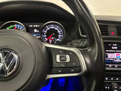 Volkswagen Golf - Thumbnail 22