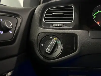 Volkswagen Golf - Thumbnail 27