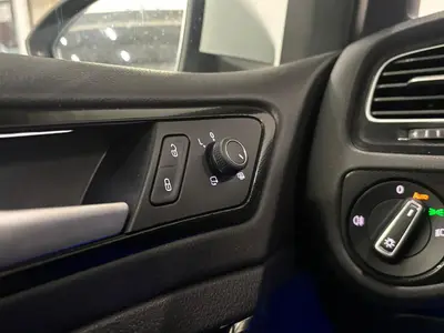 Volkswagen Golf - Thumbnail 28