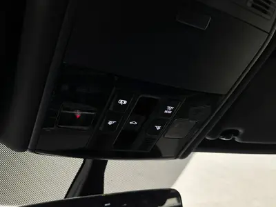 Volkswagen Golf - Thumbnail 30