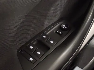 Opel Astra - Thumbnail 25