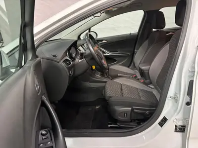 Opel Astra - Thumbnail 9