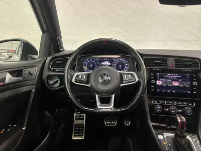 Volkswagen Golf - Thumbnail 16