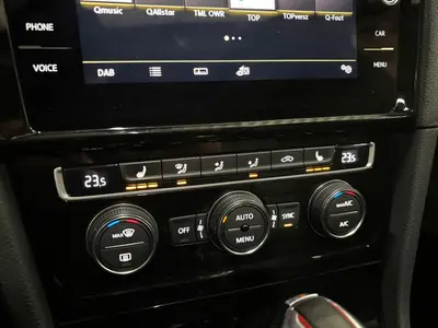 Volkswagen Golf - Thumbnail 20