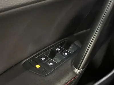 Volkswagen Golf - Thumbnail 29