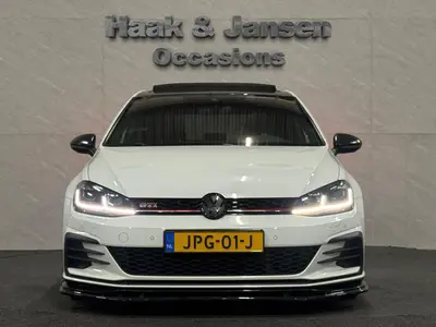 Volkswagen Golf - Thumbnail 6