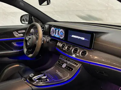 Mercedes-Benz E-Klasse - Thumbnail 9