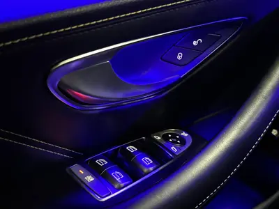 Mercedes-Benz E-Klasse - Thumbnail 17