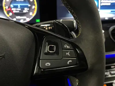 Mercedes-Benz E-Klasse - Thumbnail 21