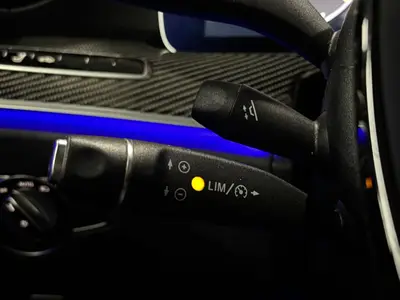 Mercedes-Benz E-Klasse - Thumbnail 23